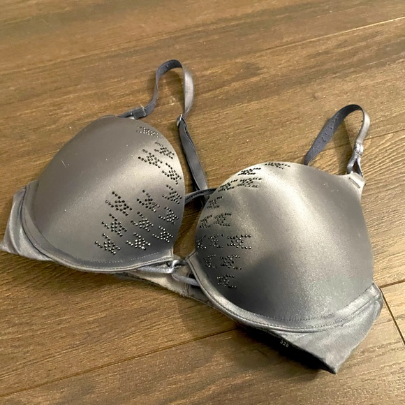 Limited Edition Space Grey Victoria’s Secret Bombshell Pushup ✨ - Picture 3 of 4